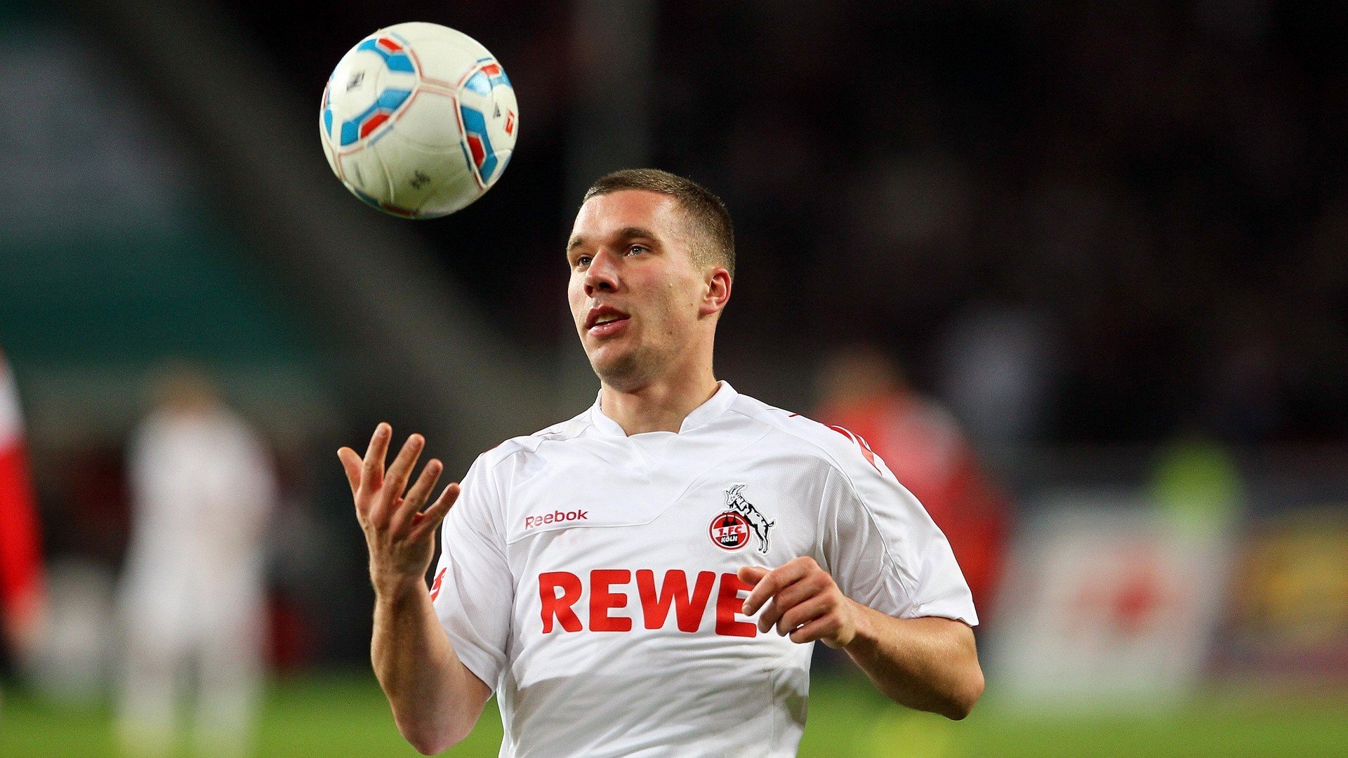 纽卡斯尔联青训新星崛起，引发球队换血风潮，纽卡斯尔联足球队